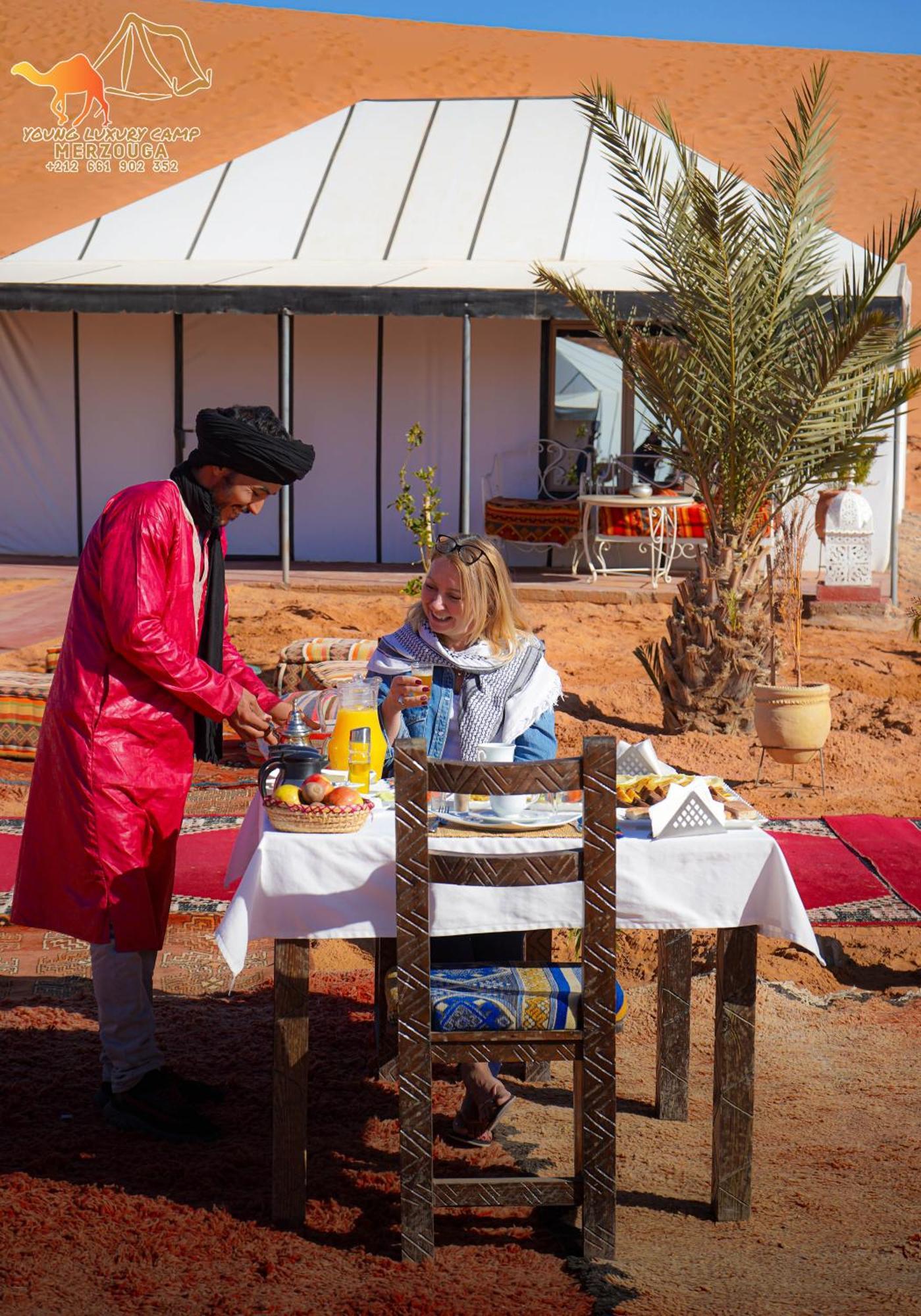 Young Luxury Camp Merzouga Exterior photo
