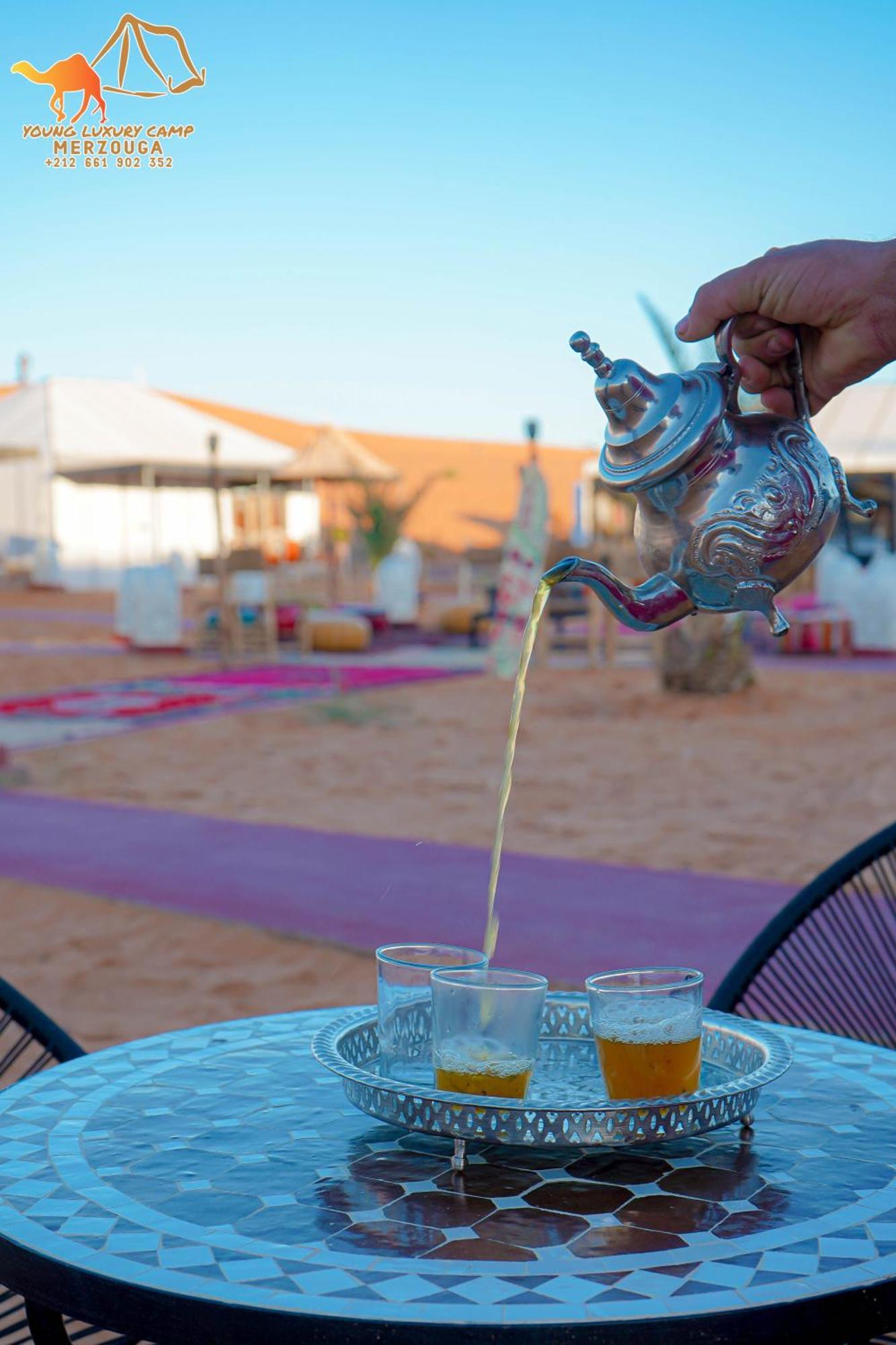 Young Luxury Camp Merzouga Exterior photo