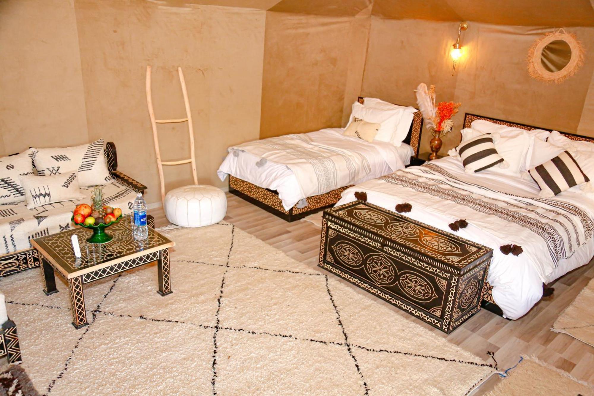 Young Luxury Camp Merzouga Exterior photo